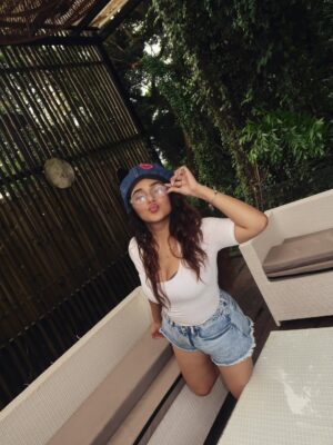khushi karki Instagram - cozy days at Villa Avante āØ