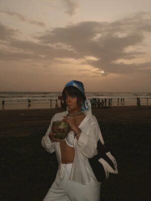 khushi karki Instagram - Coconut and coastline š“š„„
