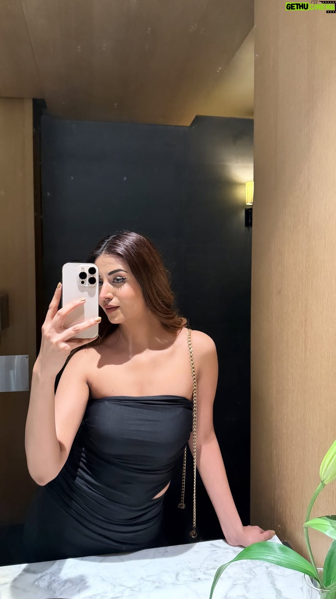 kritika dagar - 67.5K Likes - New favourite colour unlocked!❤️‍🔥
.
.
#kritikadagar21 #foryou #reels