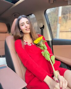 Actress kritika dagar HD Photos and Wallpapers February 2025