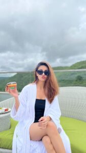 Actress kritika dagar HD Photos and Wallpapers January 2025