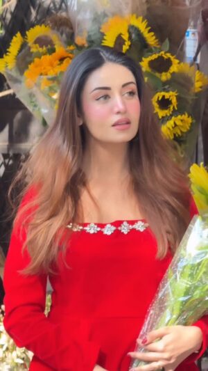 kritika dagar Instagram - Heart full of galaxies, eyes full of stories🤍
.
.
#kritikadagar21 #foryou #reels