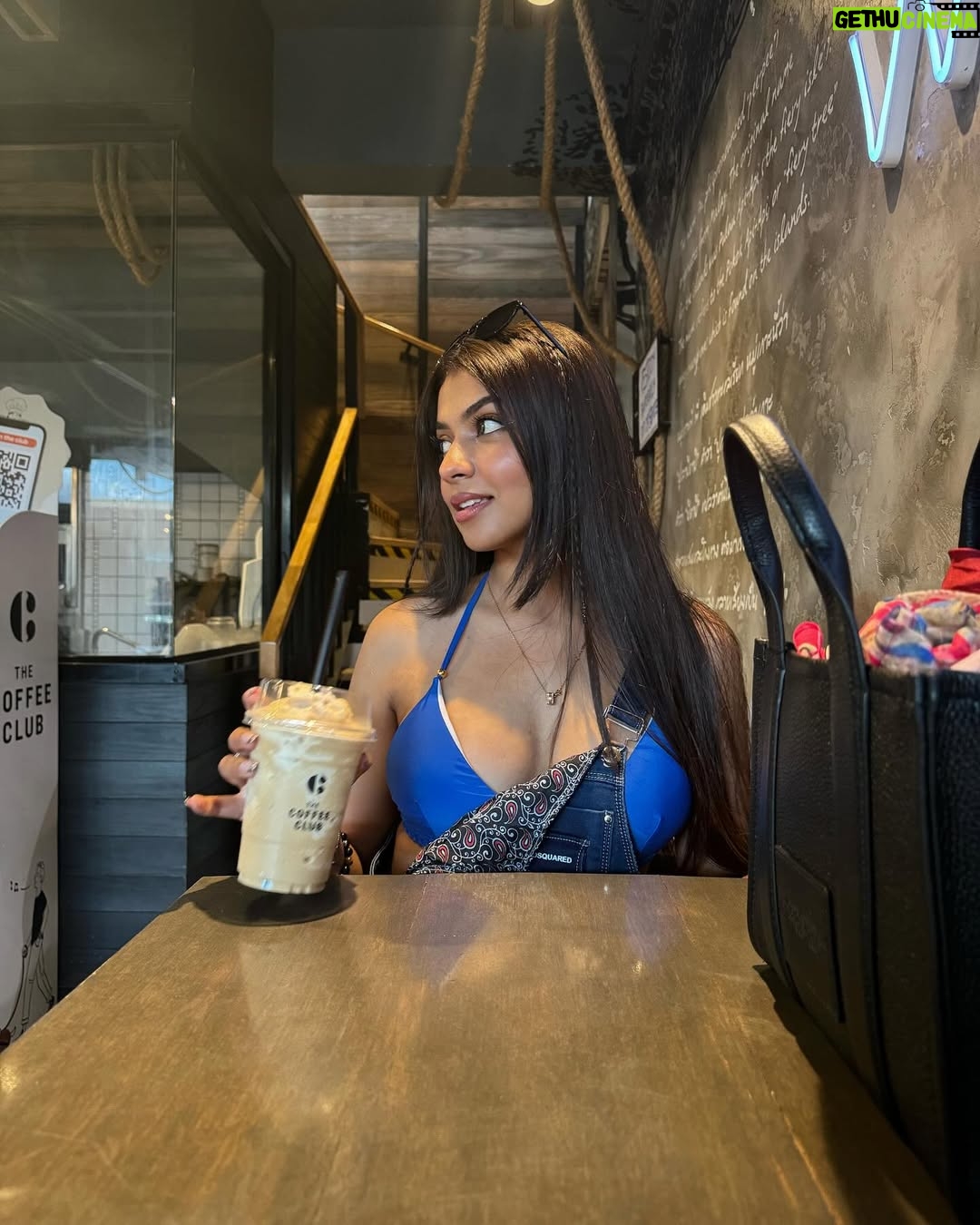 mili kya mili - 86.3K Likes - Pov, On a coffee date 🧋