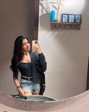 mili kya mili Instagram - ✨