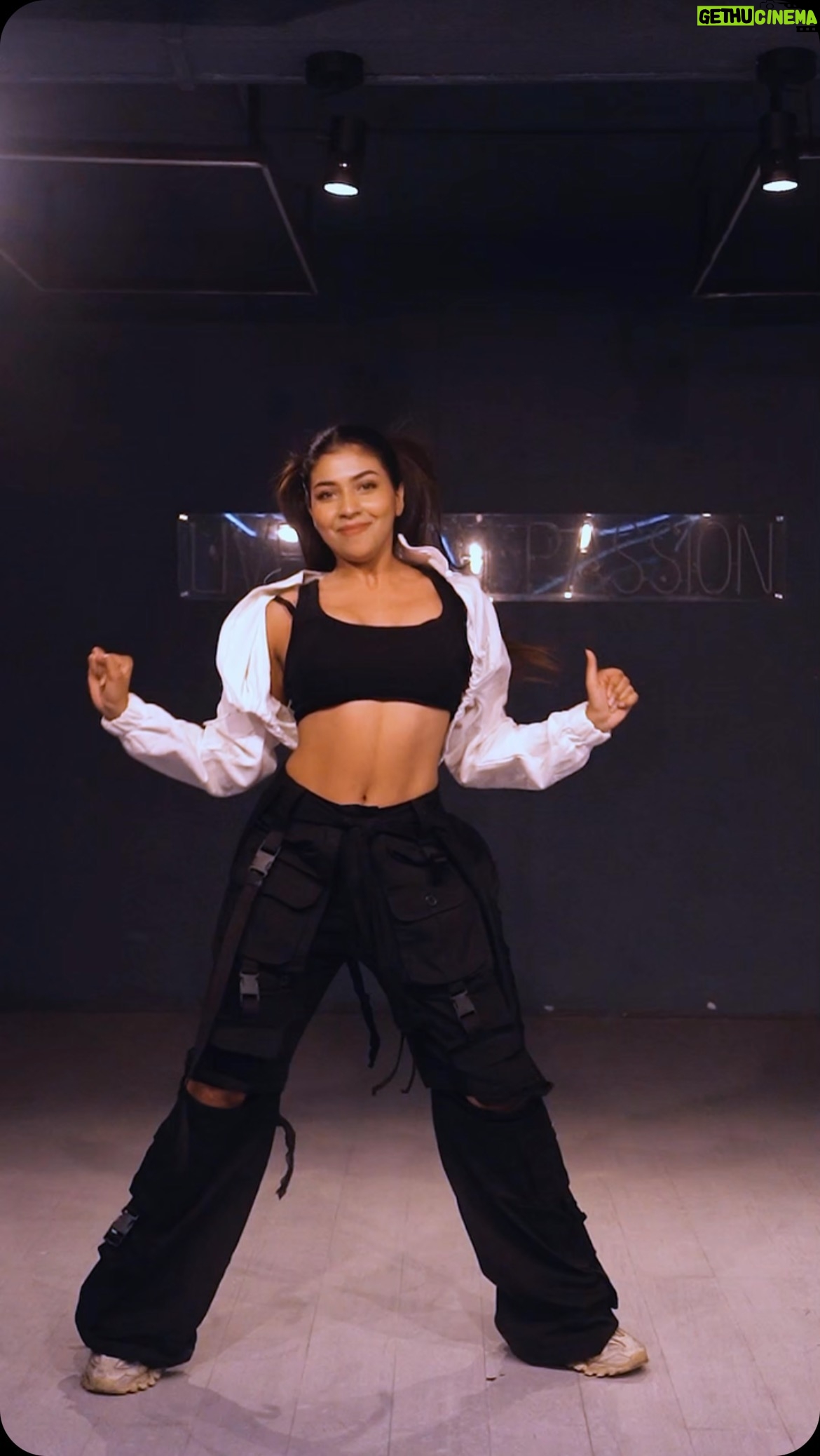 mili kya mili - 56K Likes - @valorant Champions is here, and this year’s song is an absolute banger! 

Here is my take on the “SUPERPOWER” dance choreography inspired by @aiki_kr 🔥

Now it’s your turn to dance 💃 

#VALORANTChampions #VALORANT #SUPERPOWER #AIKI #sponsored #ad