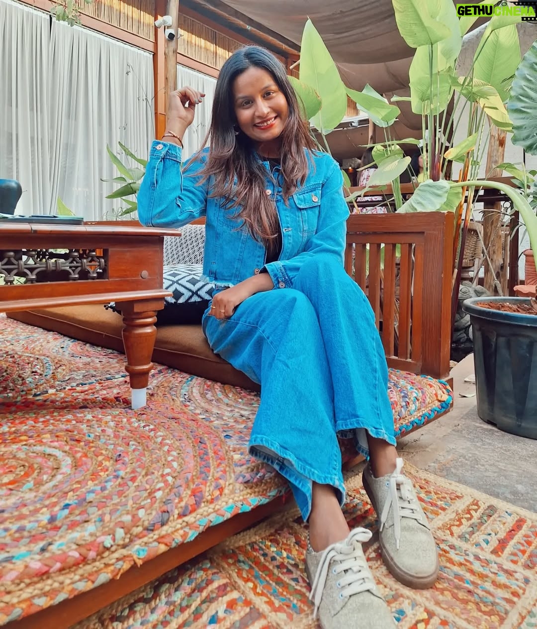 nisha Gupta - 3.8K Likes - "The best thing to do in north goa for a perfect brunch is 
Bawri to have some amazing food 
Swipe next to see more guys 🎀❤️"

#travelwithme#travelgoa#restaurant#foodie#lovefoefood#northgoa#travel#