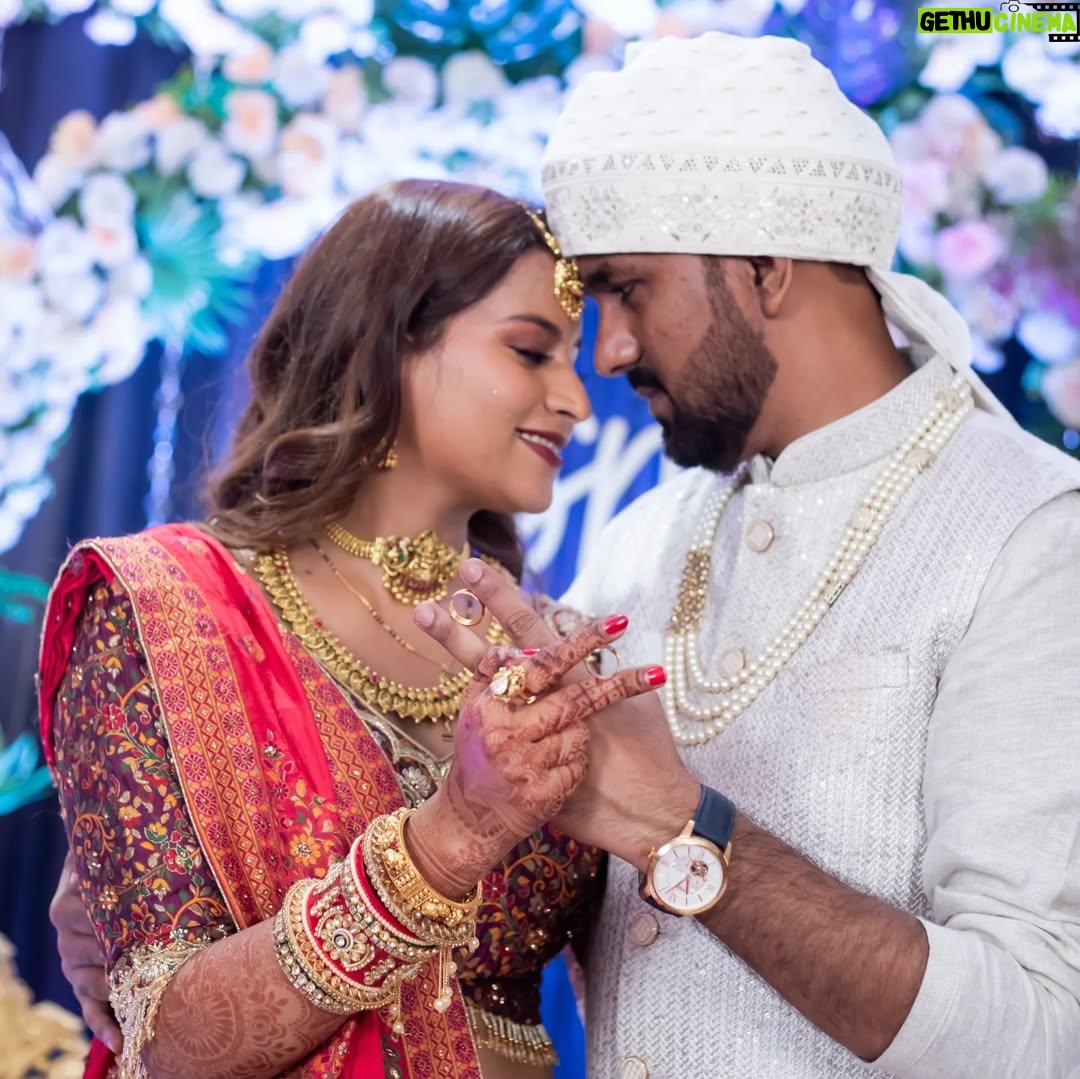 nisha Gupta - 9.2K Likes - 💍21.04.2024 Togetherness of 11 years finally made it celebrating diversity love has no if's and but's only staying together forever and wanna grow old with you & love enjoy each moment's To love, laughter, and happily ever after. 💖 🎊

Location @goldenleafbanquet 

#11yearsoftogetherness#nishawedsshazad#love#engagementceramony#shaznis#familygoals#11years##indianbride#wweddingreception