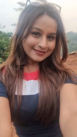 nisha Gupta Instagram - Phir aur kya chahiye ❤️

#reels#reelsinstagram#reelitfeelit#fyp#reelsvideo