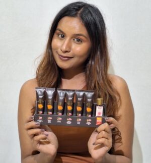 nisha Gupta Instagram - #Ad Hey 👋 Are you bored going to salon these days 
I have a solution want a quick facial sitting at home introducing @wowskinscienceindia Ubtan radiant Facial kit all natural & real ingredients like saffron Extract,  sandalwood oil etc best part is you get a rose water free inside thr box ❤️ 
Don't wait just order 😊

#WOWSkinScience #BeWOWNaturally #ubtan#ubtankit#routine #glowroutine #Skincare #skincareroutine #facialkit #facialkits #facialathome#Ad