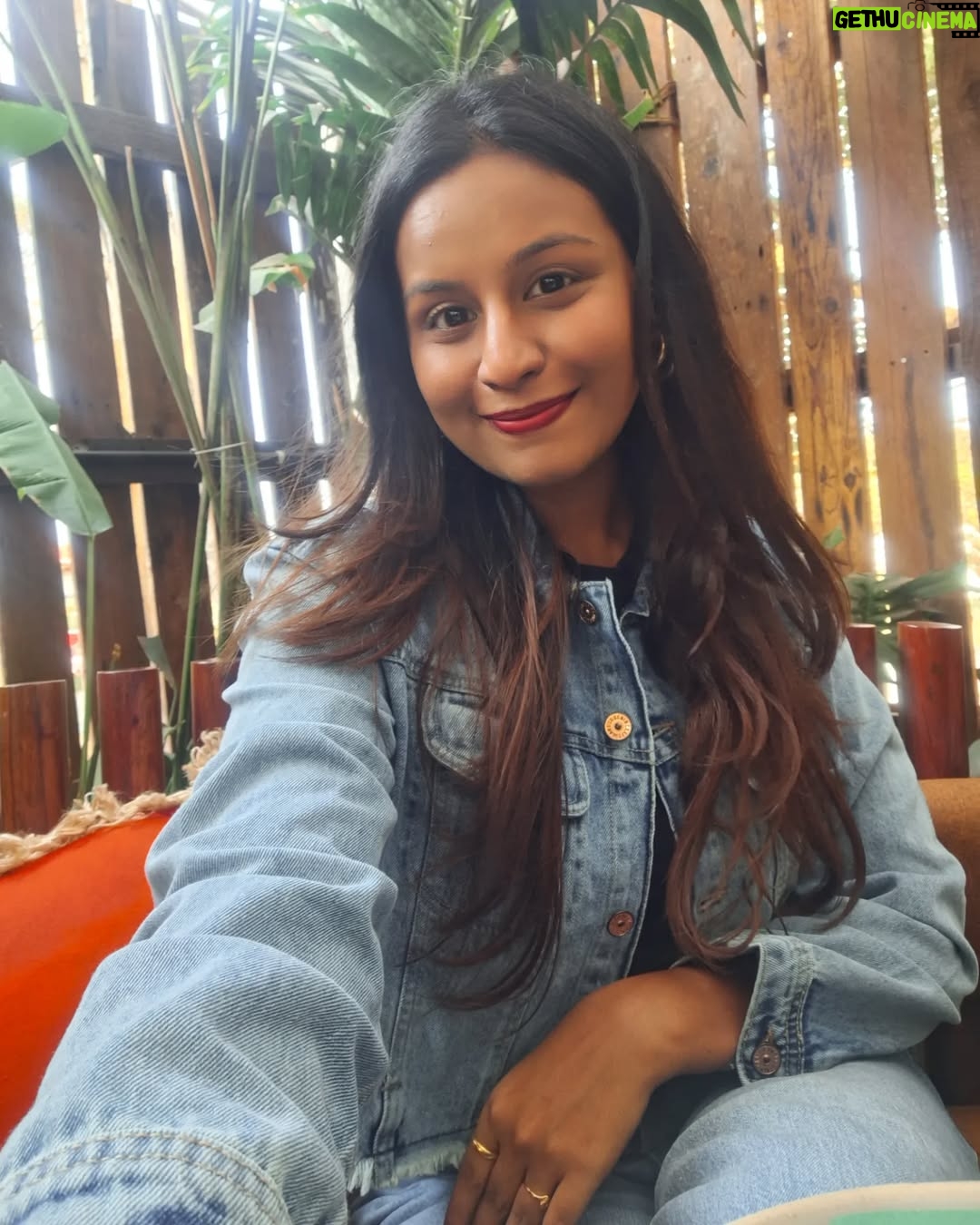 nisha Gupta - 4.5K Likes - Visited this cool place in North Goa @bawriindia 
Must visit 

#travelgoa#foodie#bawrigoa#itsnishagupta#travelwithme#