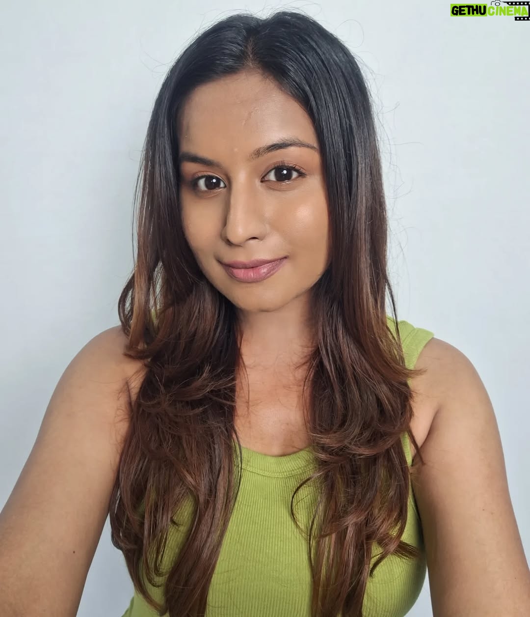 nisha Gupta - 4K Likes - Selfie time 💐

Make up & hair - @fairyndias

#metime#selfiequeen#selfie