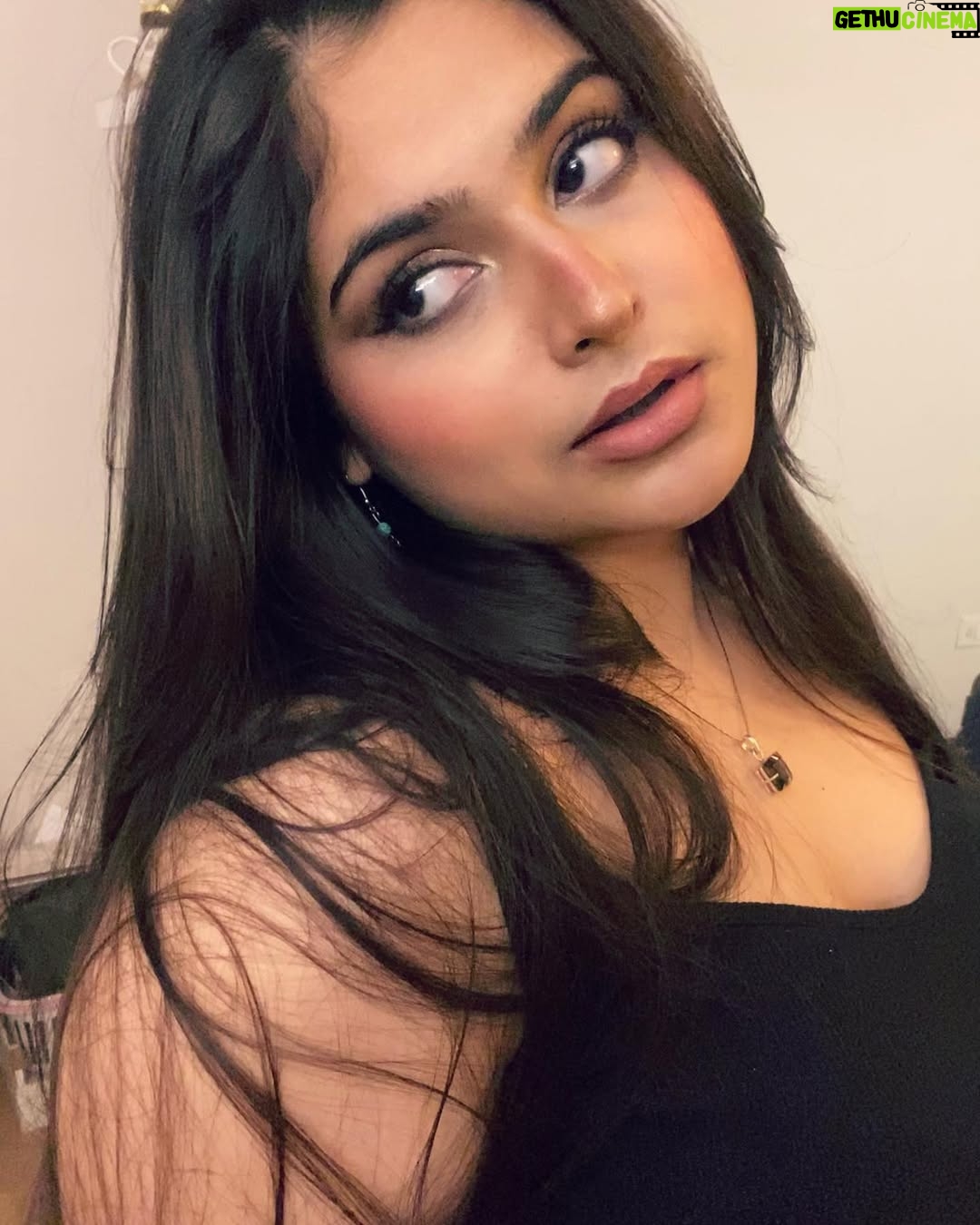 pariii - 6.1K Likes - if i can’t have you, no one should 💋

i just can’t stop obsessing over these beautiful pieces from @senorita.bijouterie 
Señorita is a Jaipur based brand manufacturing sterling silver jewelry using semiprecious stones . Check out their collection. Promise you won’t get disappointed:)
Wearing :
-Thick Essential Ring from the Classic Collection by Señorita 
-Glass Smoky pendant by Señorita 
Use Code “SEÑORITAPARI5” for 5% off on your order

#ad #jewellery #sza #killbill #collaborationindia #fashion #fashionstyle #fashionblogger #ootd #accessories #smallbusiness #indianbusiness