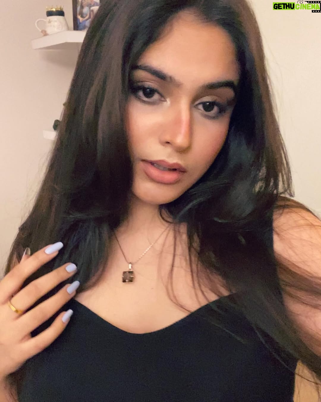 pariii - 6.1K Likes - if i can’t have you, no one should 💋

i just can’t stop obsessing over these beautiful pieces from @senorita.bijouterie 
Señorita is a Jaipur based brand manufacturing sterling silver jewelry using semiprecious stones . Check out their collection. Promise you won’t get disappointed:)
Wearing :
-Thick Essential Ring from the Classic Collection by Señorita 
-Glass Smoky pendant by Señorita 
Use Code “SEÑORITAPARI5” for 5% off on your order

#ad #jewellery #sza #killbill #collaborationindia #fashion #fashionstyle #fashionblogger #ootd #accessories #smallbusiness #indianbusiness