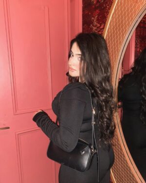 pariii Instagram - if doll-face was a person 💋

the last picture 😭😭

-
-
-
-
-
-
-
-
-
-
-
-
[ outfit , outfit inspiration , night out , date night , delhi restaurants , places , explore , fashion , nightlife , food ]
#fashion #fashionstyle #outfitinspiration #outfitofthedaybabe #outfitofthenight #outfitinspo #instaoutfit #cafes #nightlife #food #explore #explorepage