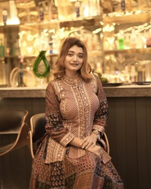 pikkachu girl Instagram - HAPPY NAVRAATRI 🌸
.
.
Outfits:- @radharani_patna
