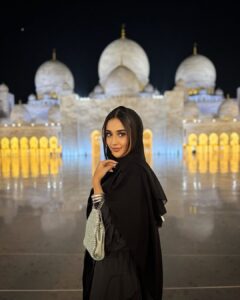 Actress riyasharma HD Photos and Wallpapers April 2025