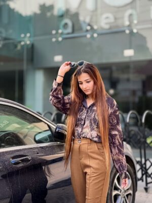 rucha Trivedi Instagram - She different 🤎