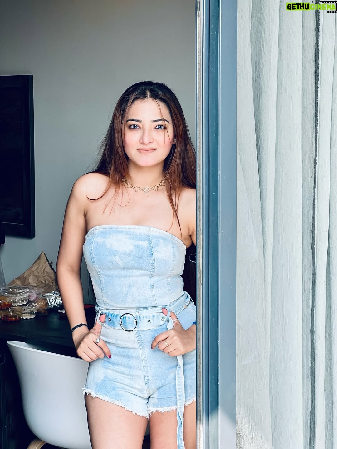 rucha Trivedi - 3 Likes - No caption needed ( coz I don’t have one )🤓
