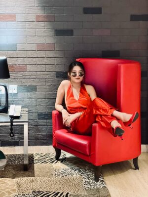 rucha Trivedi Instagram - Too rare to be regular ♥️