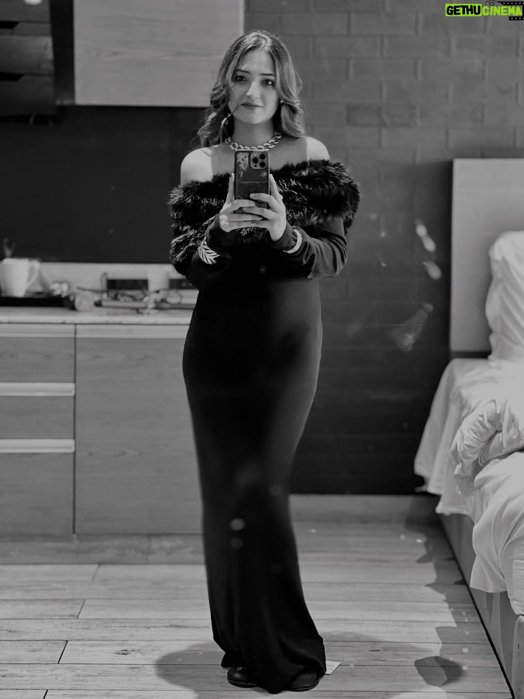 rucha Trivedi - 3 Likes - I heard SLAY 🖤