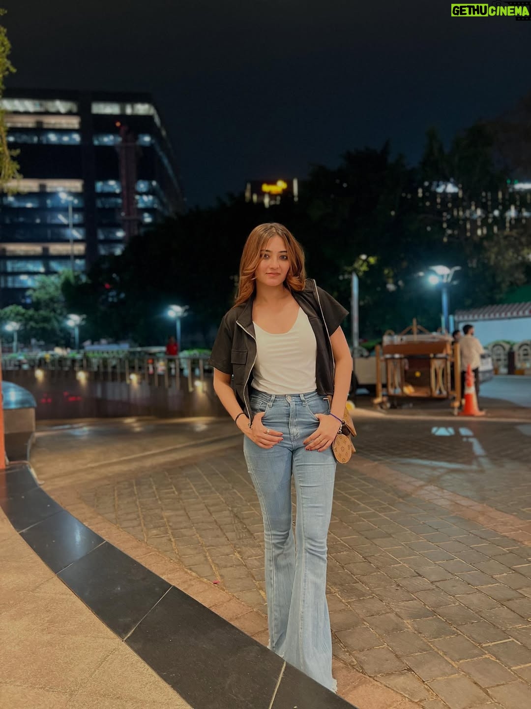 rucha Trivedi - 3 Likes - Keeping it RAW😉🧿
