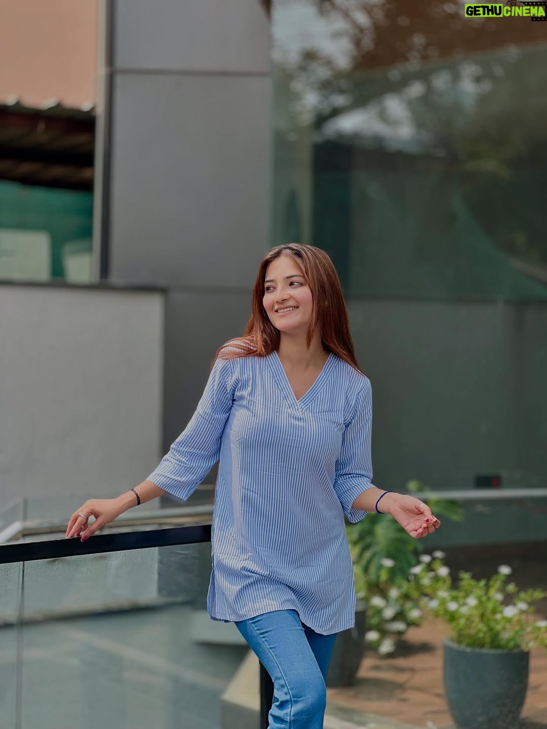 rucha Trivedi - 3 Likes - Keeping it RAW😉🧿
