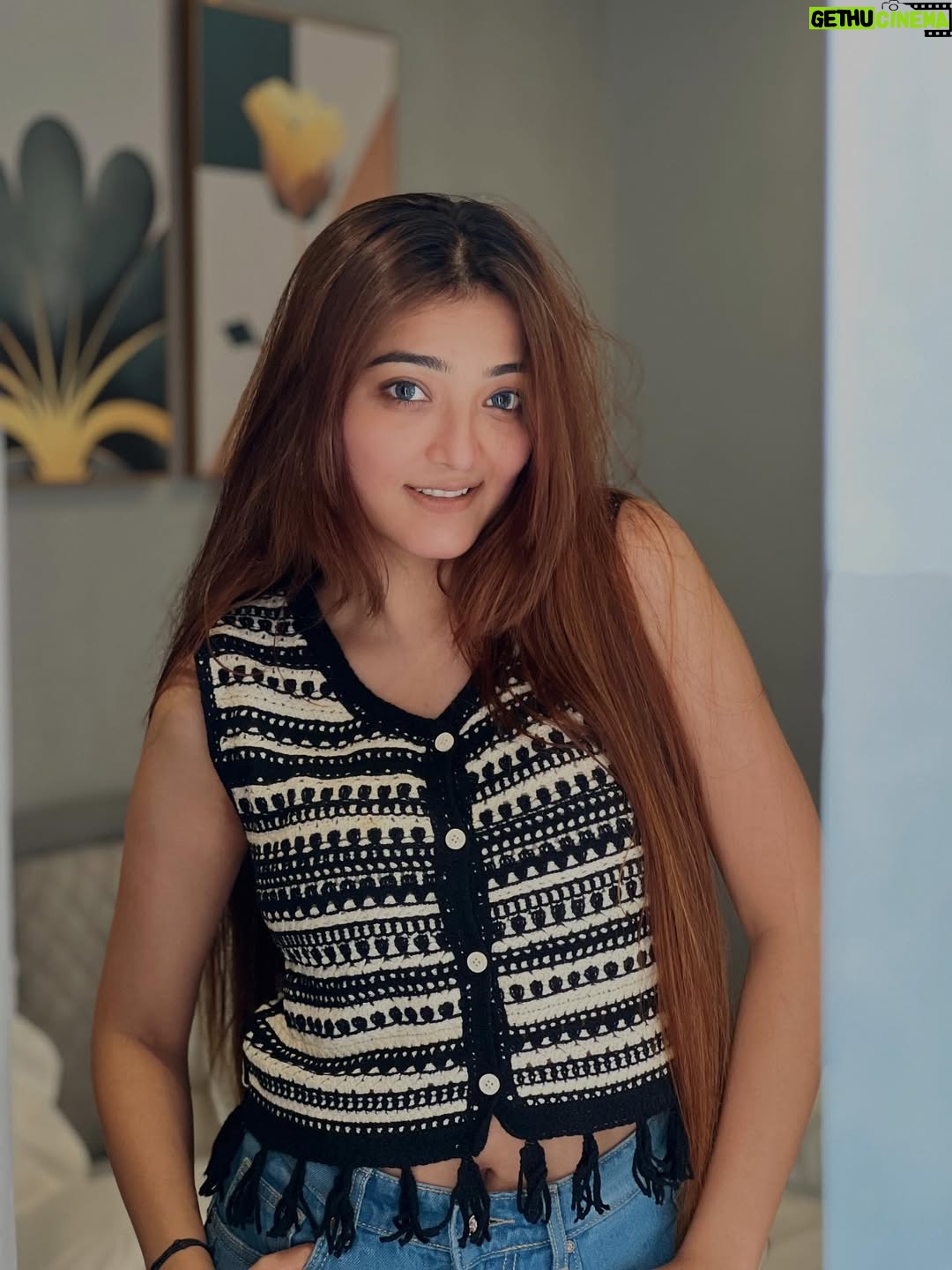 rucha Trivedi - 3 Likes - Keeping it RAW😉🧿