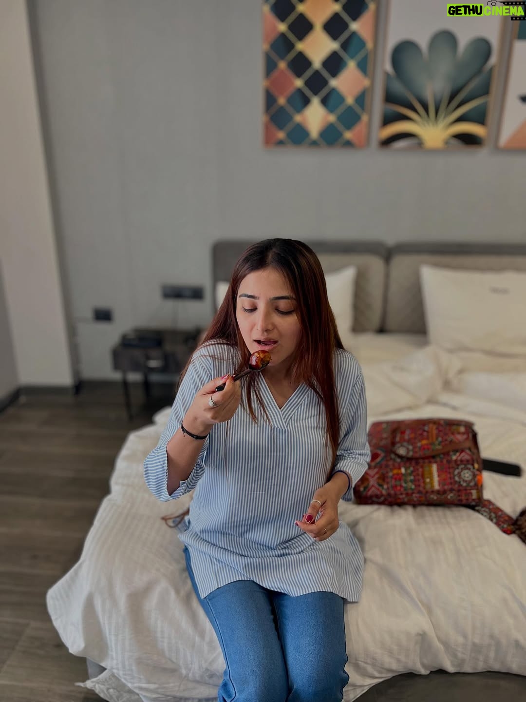 rucha Trivedi - 3 Likes - Keeping it RAW😉🧿