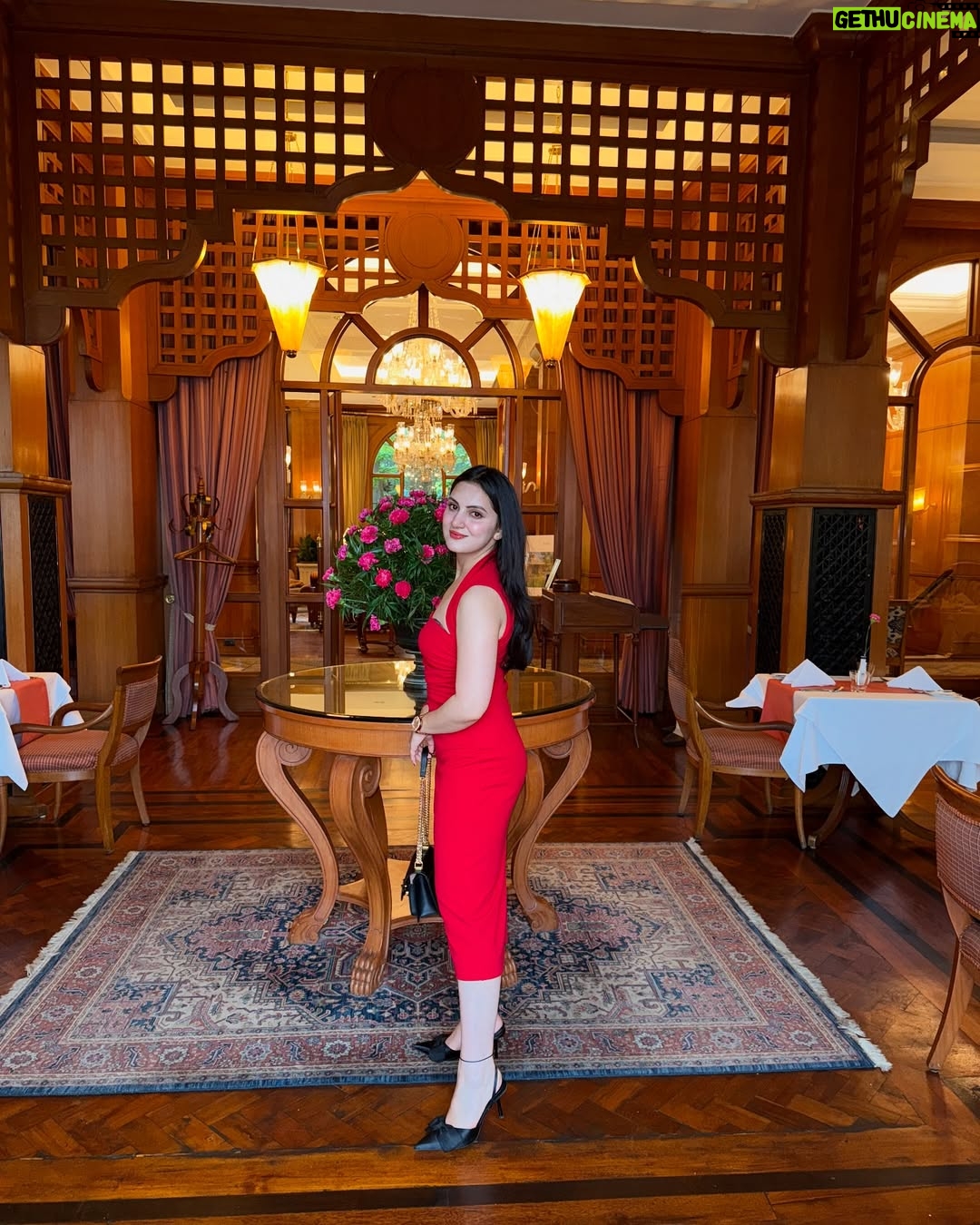 sheenam rajta - 1K Likes - 💃
.
.
.
.
.
.
.
#reddress#zara#bodycondress