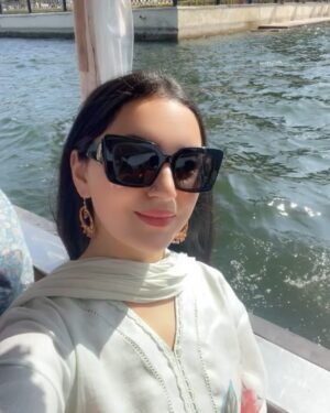 sheenam rajta Instagram - 🌊 🫶
.
.
.
.
.
.

#ootdfashion#ootdinspiration#fashionblogger#influencer#pastelcolors#summerfashion#summervibes#picoftheday#instadailyphoto#zaradress#zarajeans#zaracroptop#urbanic#dress#udaipur#cityoflakes#Ambrai#ambraighat#rajasthan#citypalaceudaipur#jagmandirpalace