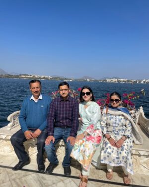 sheenam rajta Instagram - 🌊 🫶
.
.
.
.
.
.

#ootdfashion#ootdinspiration#fashionblogger#influencer#pastelcolors#summerfashion#summervibes#picoftheday#instadailyphoto#zaradress#zarajeans#zaracroptop#urbanic#dress#udaipur#cityoflakes#Ambrai#ambraighat#rajasthan#citypalaceudaipur#jagmandirpalace