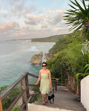 sheenam rajta Instagram - Paradise found 🏝️
.
.
.
.
.
.
.
.
.

#travelphotography#balilife#indonesia_photography#beach#island#influencer#travelblogger