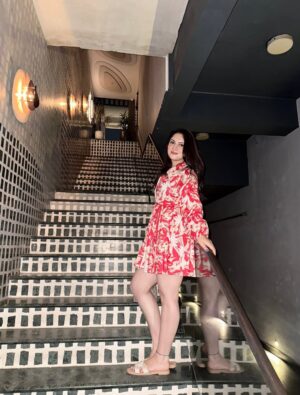 sheenam rajta Instagram - ✨✨
.
.
.
.
.
.

#ootdfashion#ootdinspiration#fashionblogger#influencer#pastelcolors#summerfashion#summervibes#picoftheday#instadailyphoto#zaradress#zarajeans#zaracroptop#urbanic#dress#winter#coordset