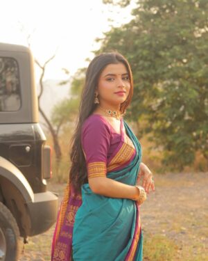 shraddha Gangadhar Pawar Instagram - Marathi mulgi swag always on point.🪞🌻✨
.
.
.
.
Pictures clicked by @_abhi__photography___ 🔥
.
.
.
.
.
.
.
.
.
.
.
.
.
.
.
.
.
.
#shraddhapawar #instagood #instagram #trending #trendingnow #foryou #foryoupage #explorar #explorepage #exploremore #viralpost #viral #saree #marathimulgi #marathilook #viralvideos