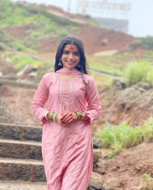 shraddha Gangadhar Pawar Instagram - काळूबाईच्या नावानं चांगभलं.🙏🏻🌼
.
.
.
.
.
.
.
.
.
.
.
.
.
.
.
.
.
.
.
.
.
.
.
.
.
.
.
.
#shraddhapawar #mandardevikalubai #instagood #instagram #instadaily #explorar #explore #viralpost #viral