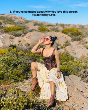 shweta mehta Instagram - Psychological Facts about Love. ❤️ 
#TheShwetaMehta #love #relationships #breakup #mentalhealth #people #psychology #psychologyfacts #spiritual