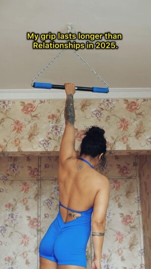 shweta mehta Instagram - Relationships in 2025 😝 #TheShwetaMehta #tsmhealth #motivation #relatable #pullups #relationships @tsmhealth