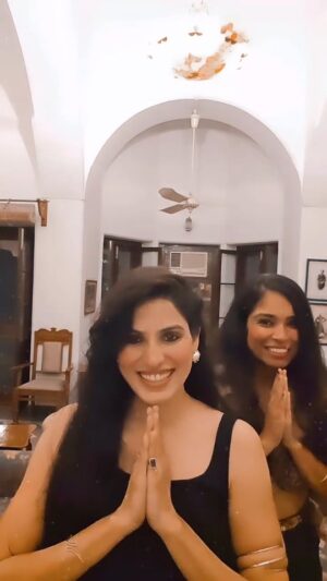 sneha singh Instagram - Comedy reel with my Cutiepie @kritikaaaaaaaaaaaaa
#guruji #comedyreels