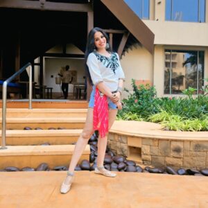 sneha singh Instagram - Holi 2025 ✨️🫶🧿

PC 📷- @thaakursaurabhh

#jw #mumbaikiholi #mumbai #jwmarriott #rang #holi #happyme