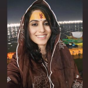 sneha singh Instagram - प्रयागराज #mahakumbh 😊✨️🧿🙏

#blessed #godofgrace😇 #lordshiva🙏❤️ #lordkrishna💕 #thanksuniverse✨
