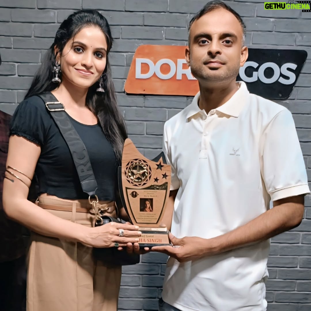 sneha singh - 19.3K Likes - Yesterday I had an amazing experience with super talented people. 
Thanks to @mera.manch @dorangos_comedy_events @01prempathak @mentalist_ravi for inviting me in this lovely show.

I met Some Super talented artist @ashwanikumar_rasu
@shahid.shaikh_888 @yamini.sharma82
@madhavpandey09 and many more amazing artist were there.
Keep Doing this guys 👏 👏