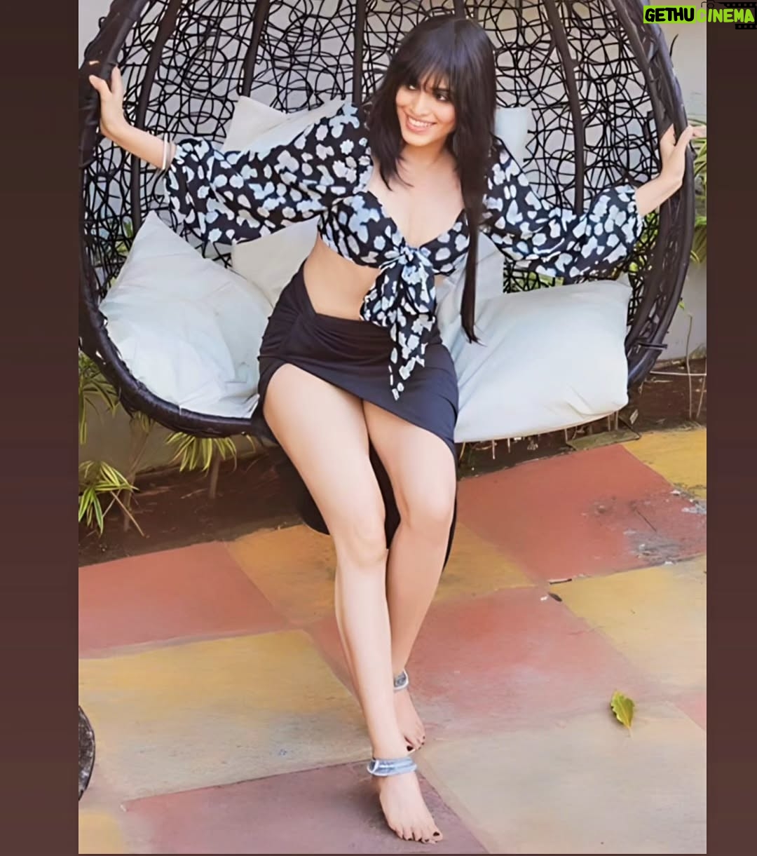 sneha singh - 3K Likes - Smiles are always in fashion! 🍃 

#teluguactress ##telugumovies #tollywoodactress #tamilactress #Bollywood #mumbai #actress #snehasinghsisodia #instapost