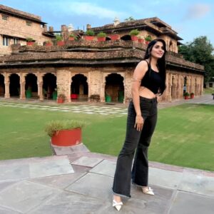 sneha singh Instagram - Embrace the beauty within ✨️
A beautiful day with beautiful people 💕
PC- @kritikaaaaaaaaaaaaa
@singh_neha_surgeon @priyankhahahaha
#myfamily❤️ #friendsforever❤️ #kota #rajasthan #happyme❤️ #fitlife #sukoon❤️