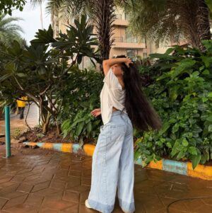 sushmita rathod Instagram - skin covered in ego :)
outfit : @savana
use “Sushmita93” for discount ✨