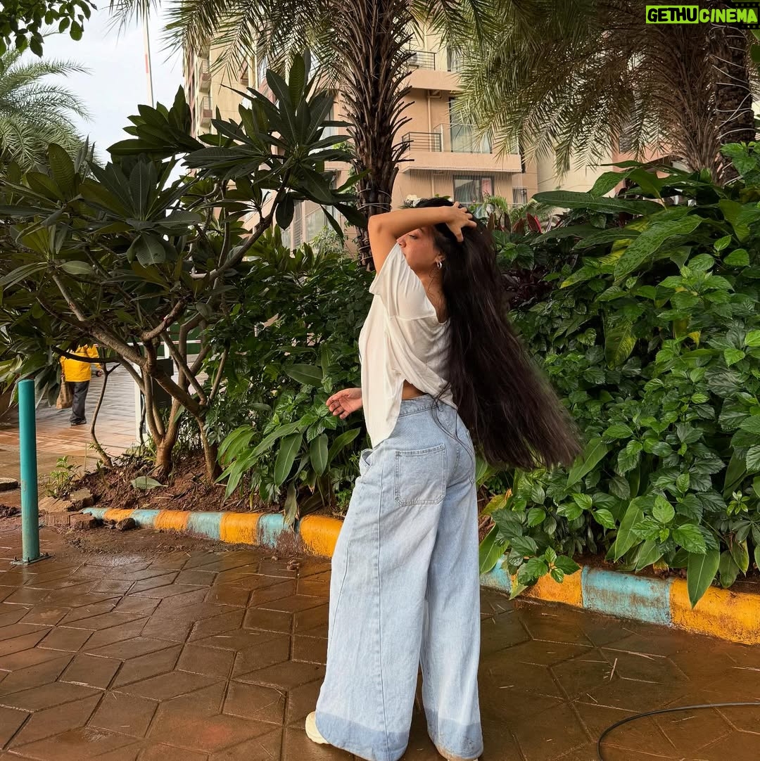 sushmita rathod - 3.9K Likes - skin covered in ego :) 

outfit : @savana
use “Sushmita93” for discount ✨
