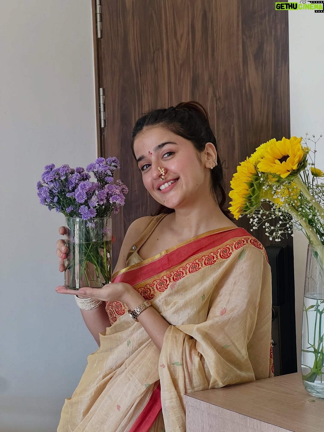 vishakha pandey - 32K Likes - This one right here? My absolute fav of the lot! 💕🙈
.
.
.
#vishakhapandey #saree #sarees #sareelove #ootd #favourite