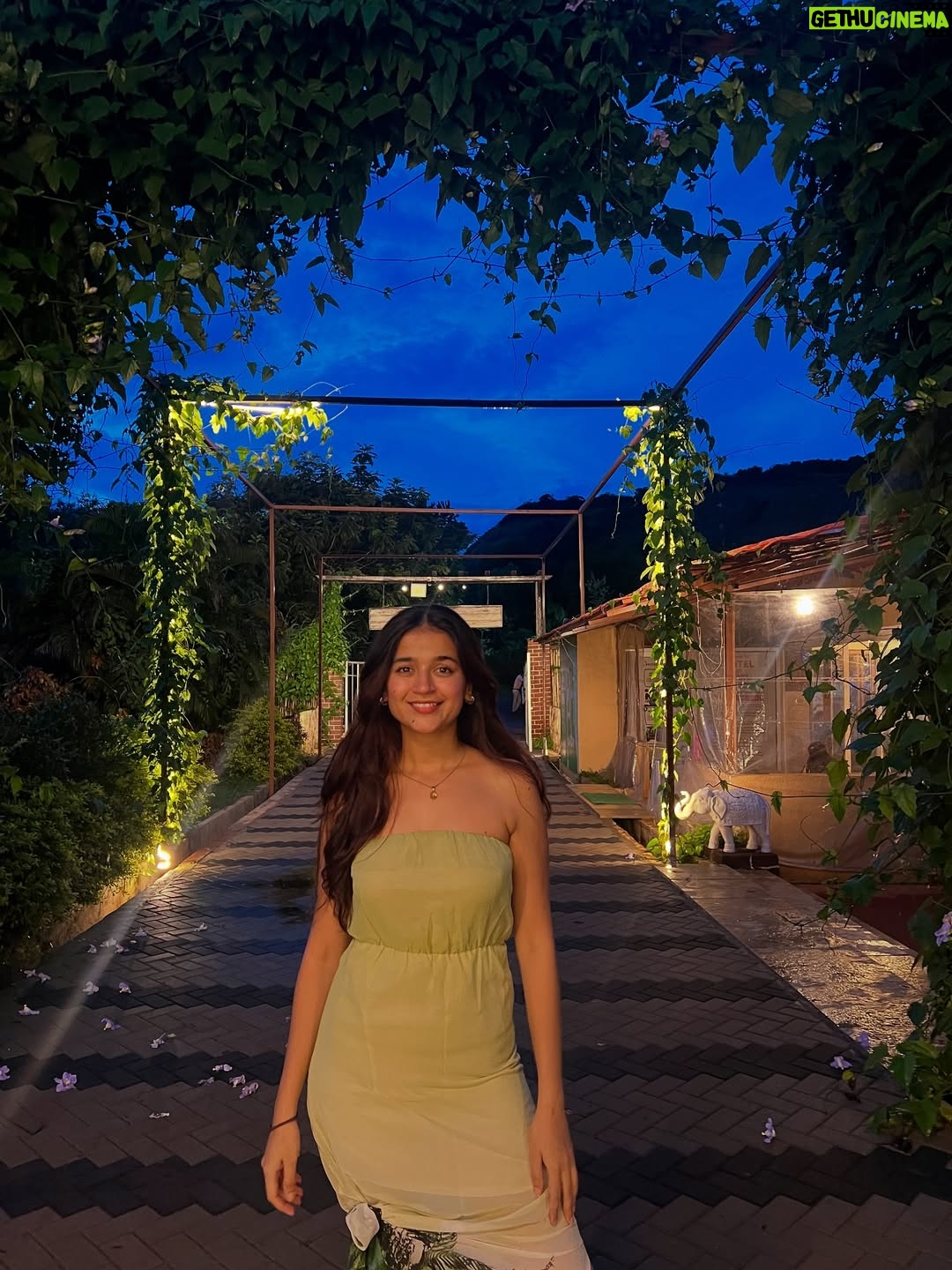 vishakha pandey - 12K Likes - Her!🌱💚💙
.
.
.
#vishakhapandey #nature #lonavala #trip #healing
