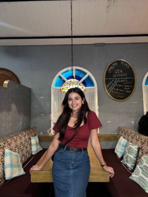 vishakha pandey Instagram - Just a little visual chaos!🌻
.
.
.
#vishakhapandey #photodump #july #dump