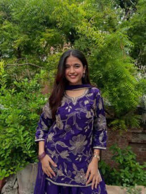 vishakha pandey Instagram - Happy Rakshabandhan❤️🫂
Outfit : @madcapbypsofficial 💜
#vishakhapandey #rakshabandhanspecial #rakshabandhan2025 #siblings #bhaibehen