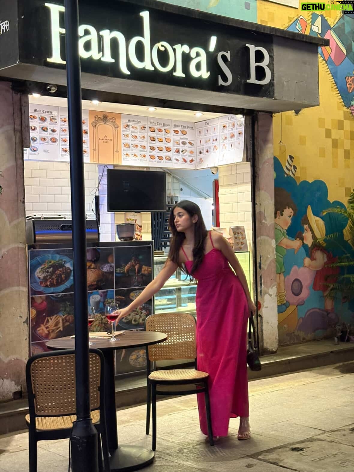 vishakha pandey - 12.4K Likes - One week. So many stories.🌻
.
.
.
#vishakhapandey #photodump #memories #fun #mumbai